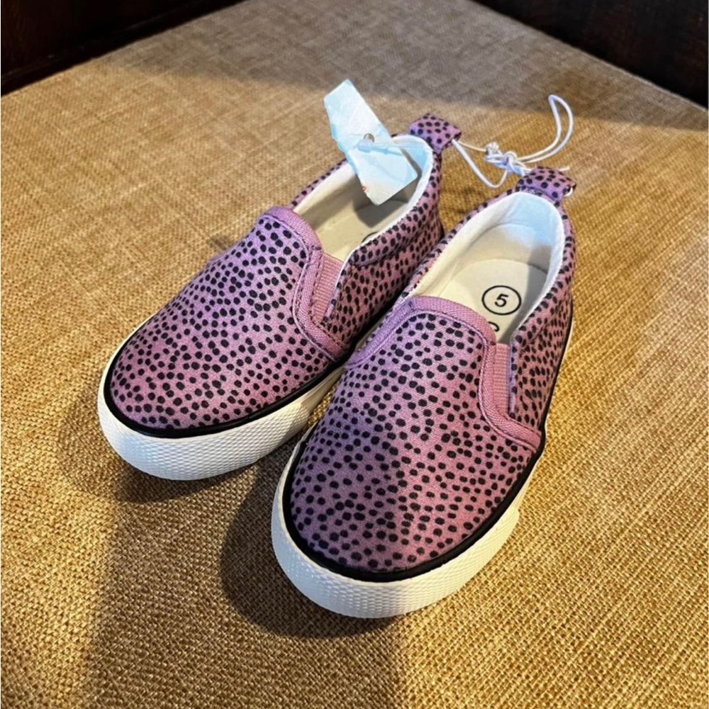 NWT - cat & Jack size 5T girls sneakers